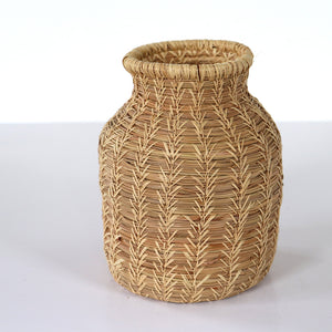 Basket, large vase pine needle
